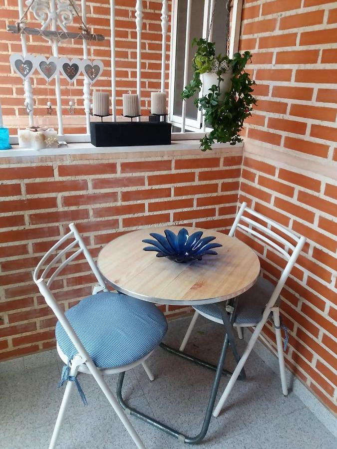 Amazing Sunny Flat With Balcony Pool Two Mins From The Beach Torrevieja Bagian luar foto