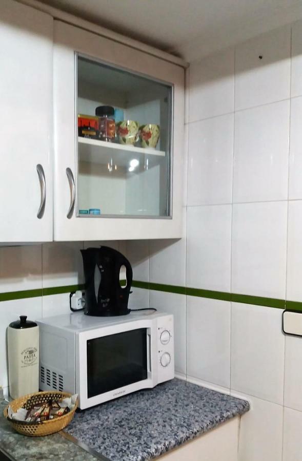 Amazing Sunny Flat With Balcony Pool Two Mins From The Beach Torrevieja Bagian luar foto