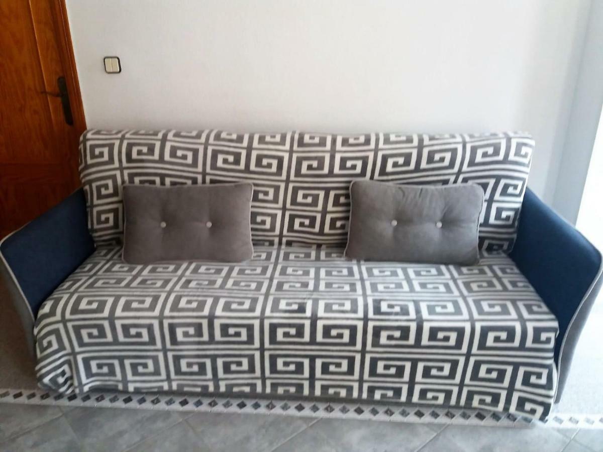 Amazing Sunny Flat With Balcony Pool Two Mins From The Beach Torrevieja Bagian luar foto