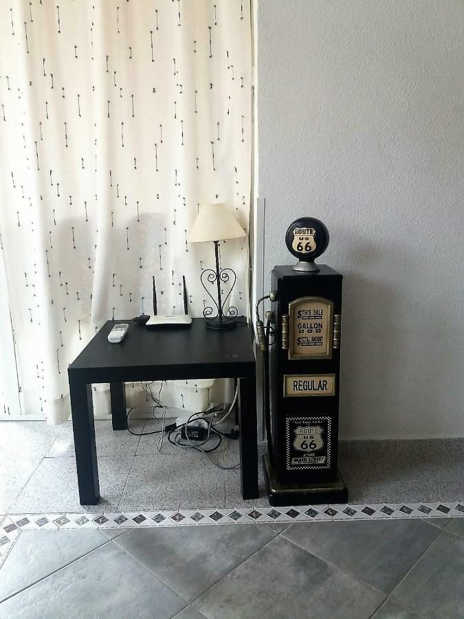 Amazing Sunny Flat With Balcony Pool Two Mins From The Beach Torrevieja Bagian luar foto